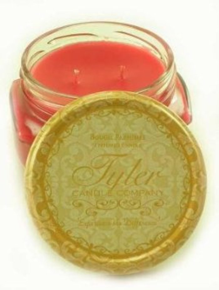 A Christmas Tradition Candle 11 oz