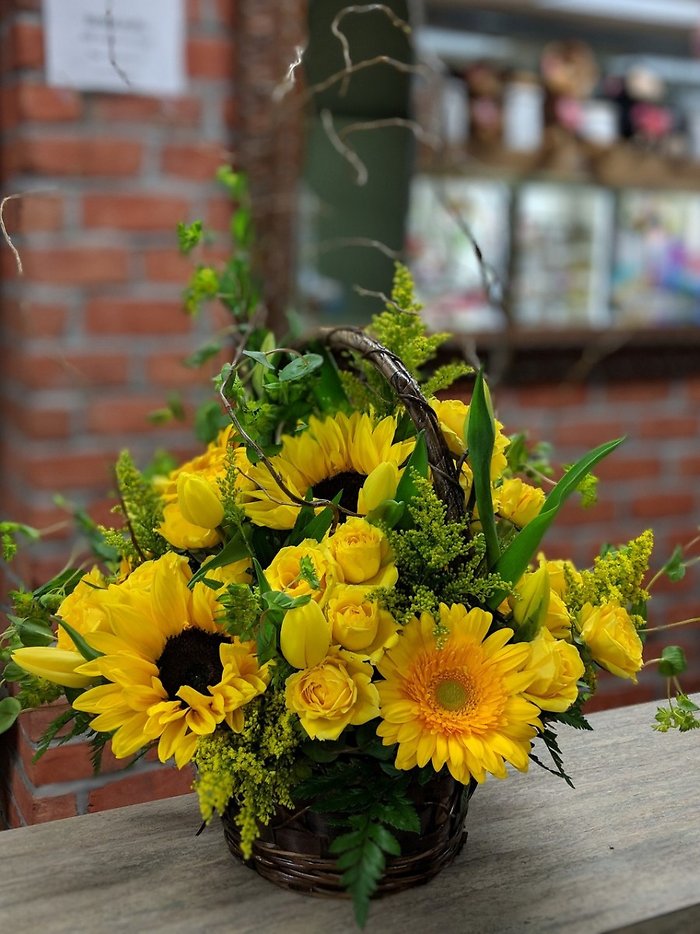 Flowing Garden Basket
