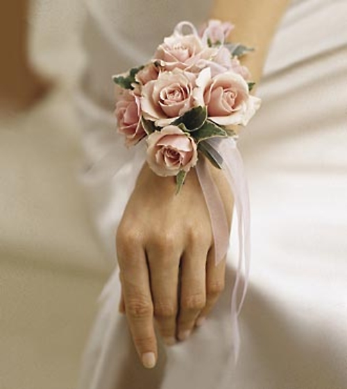 The Pure Grace Wrist Corsage