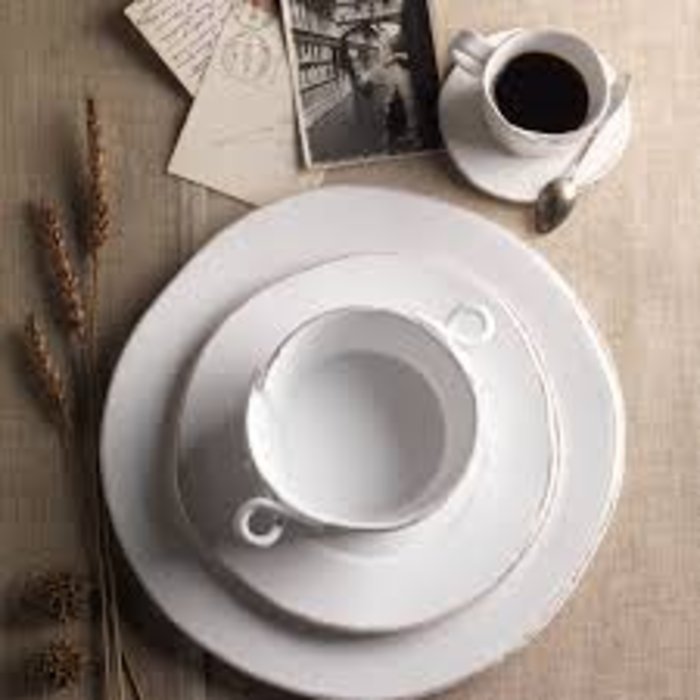 Lastra White 4 piece place setting